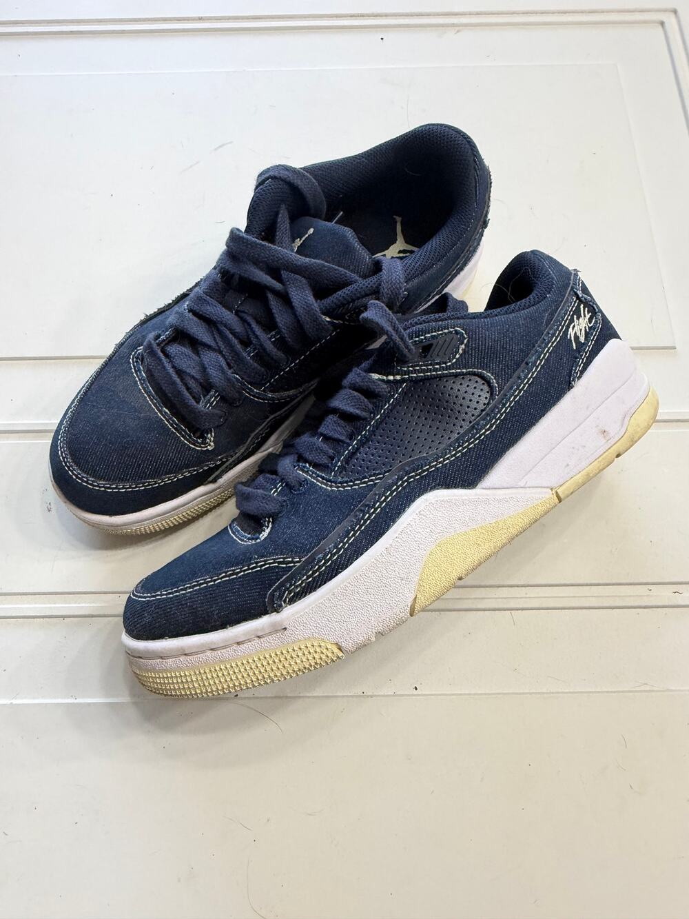 Nike Air Jordan Womens 8.5 Flight Court Obsidian White Alabaster Denim Sneakers